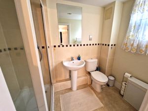 Photo 16- click for photo gallery